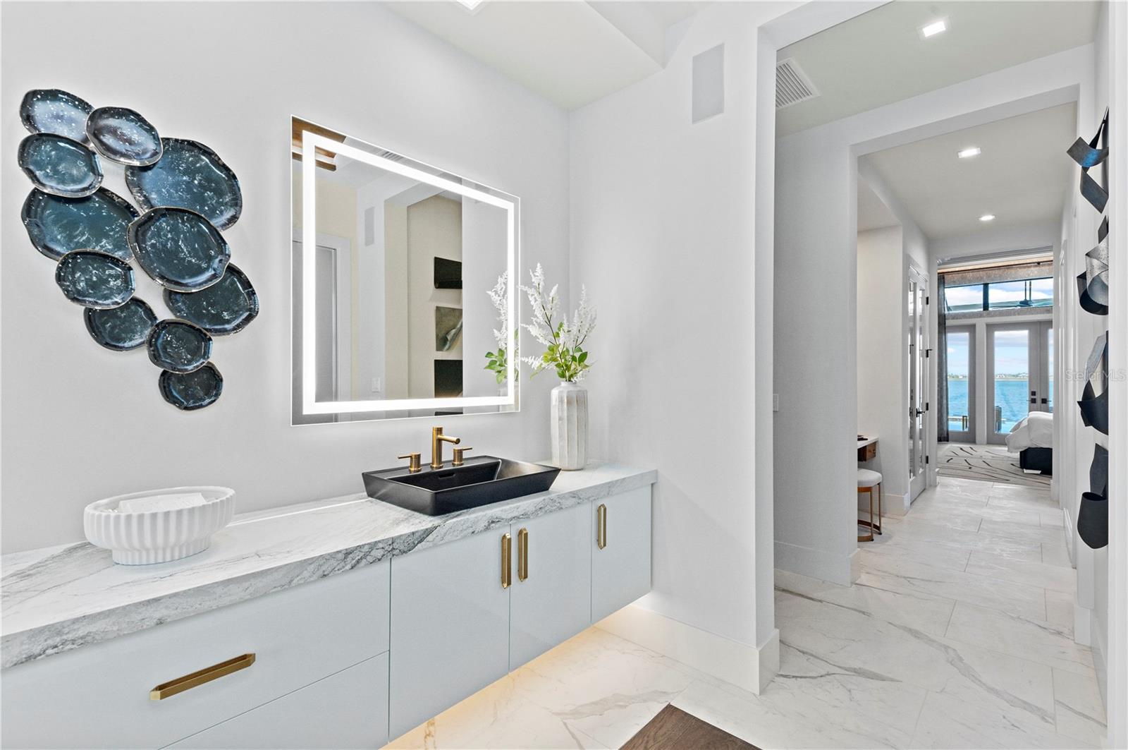 A4646528 Property Photo