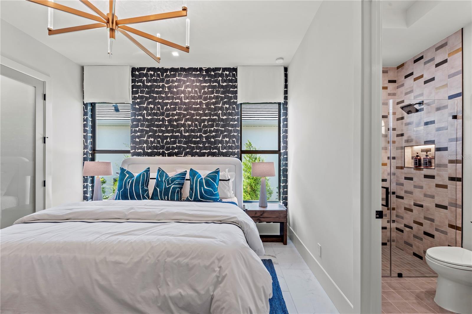 A4646528 Property Photo