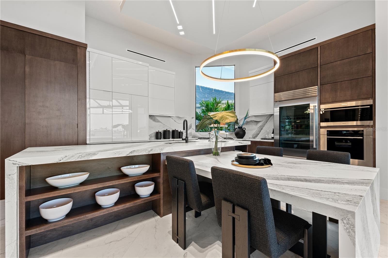 A4646528 Property Photo