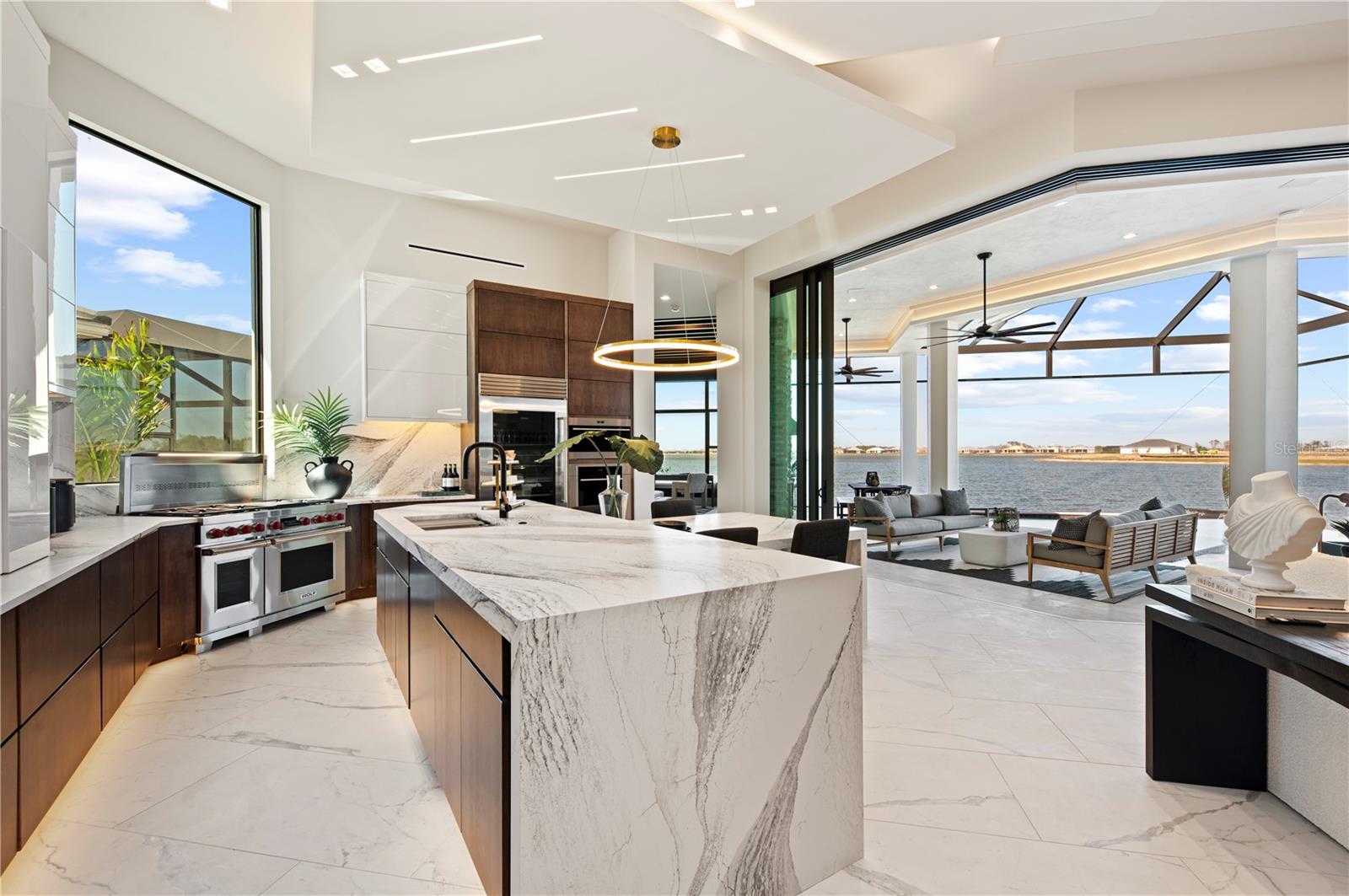 A4646528 Property Photo