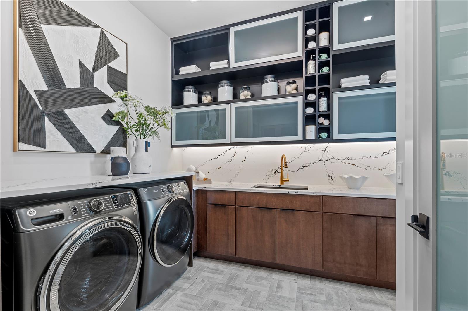 A4646528 Property Photo