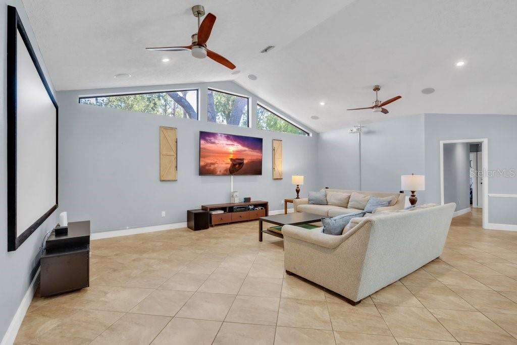 2409 BUCKHORN RUN DR, VALRICO, FL, 33596