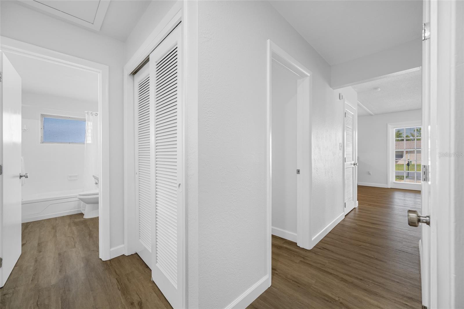 5200 52ND AVE N, ST PETERSBURG, FL, 33709