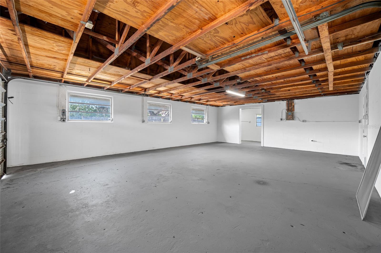 5200 52ND AVE N, ST PETERSBURG, FL, 33709