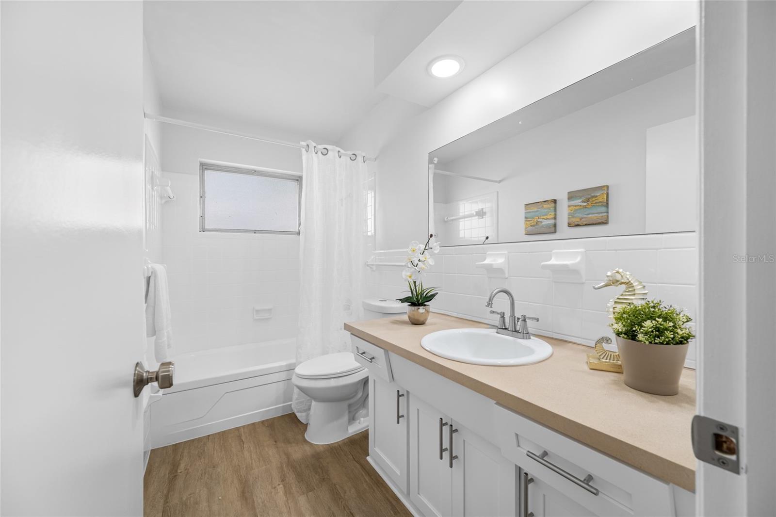 5200 52ND AVE N, ST PETERSBURG, FL, 33709