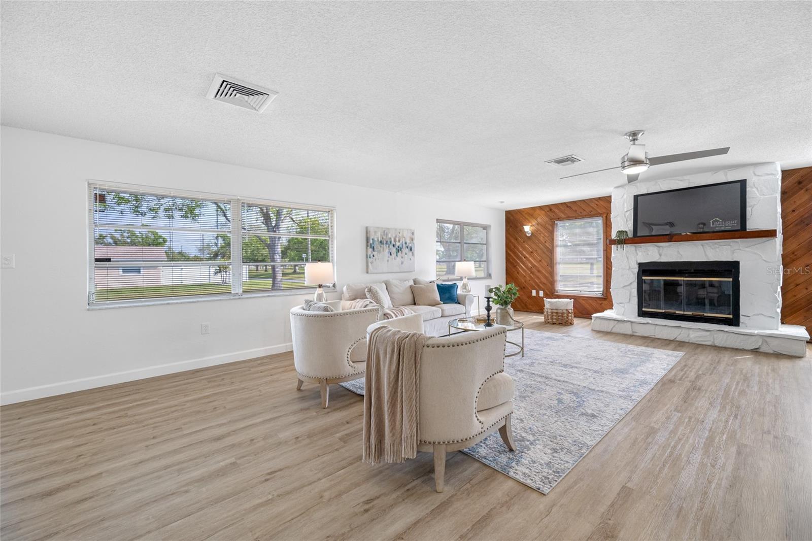 5200 52ND AVE N, ST PETERSBURG, FL, 33709