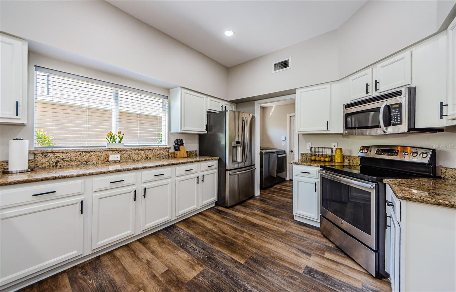 4221 SANDY SHORES DR, LUTZ, FL, 33558