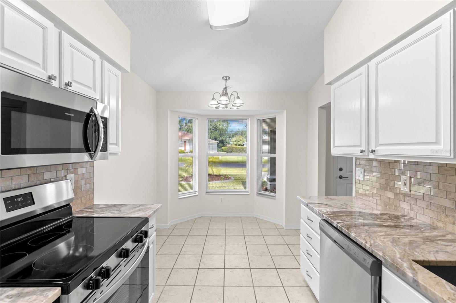 29250 PRINCEVILLE DR, SAN ANTONIO, FL, 33576