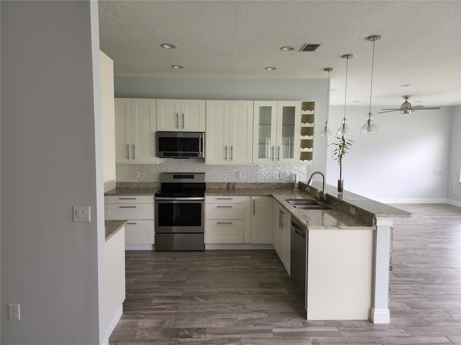 16112 MUIRFIELD DR, ODESSA, FL, 33556