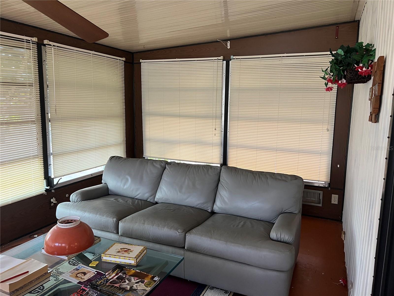 1408 SKYLINE CT, TAVARES, FL, 32778