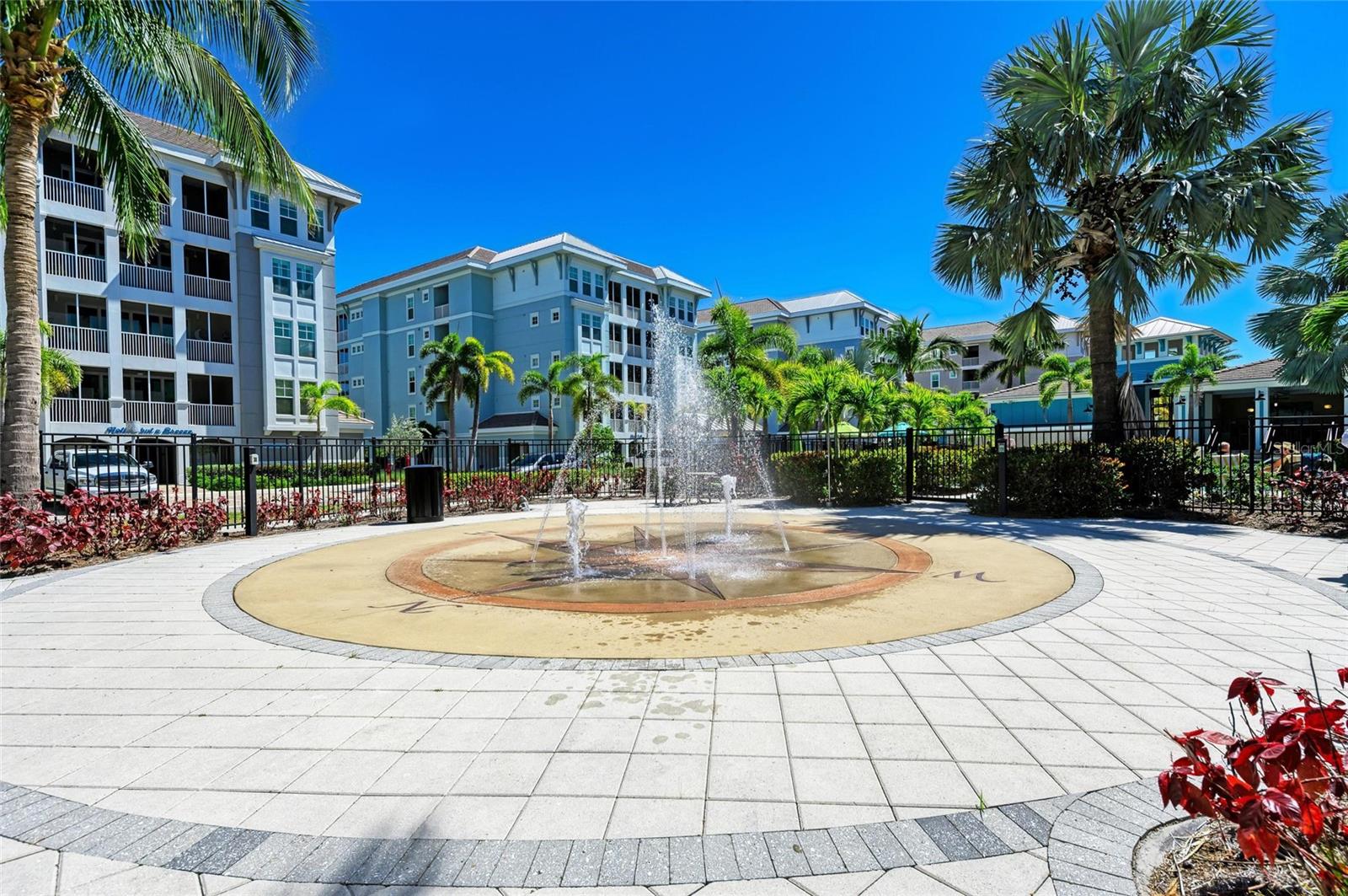 275 SAPPHIRE LAKE DR #101, BRADENTON, FL, 34209