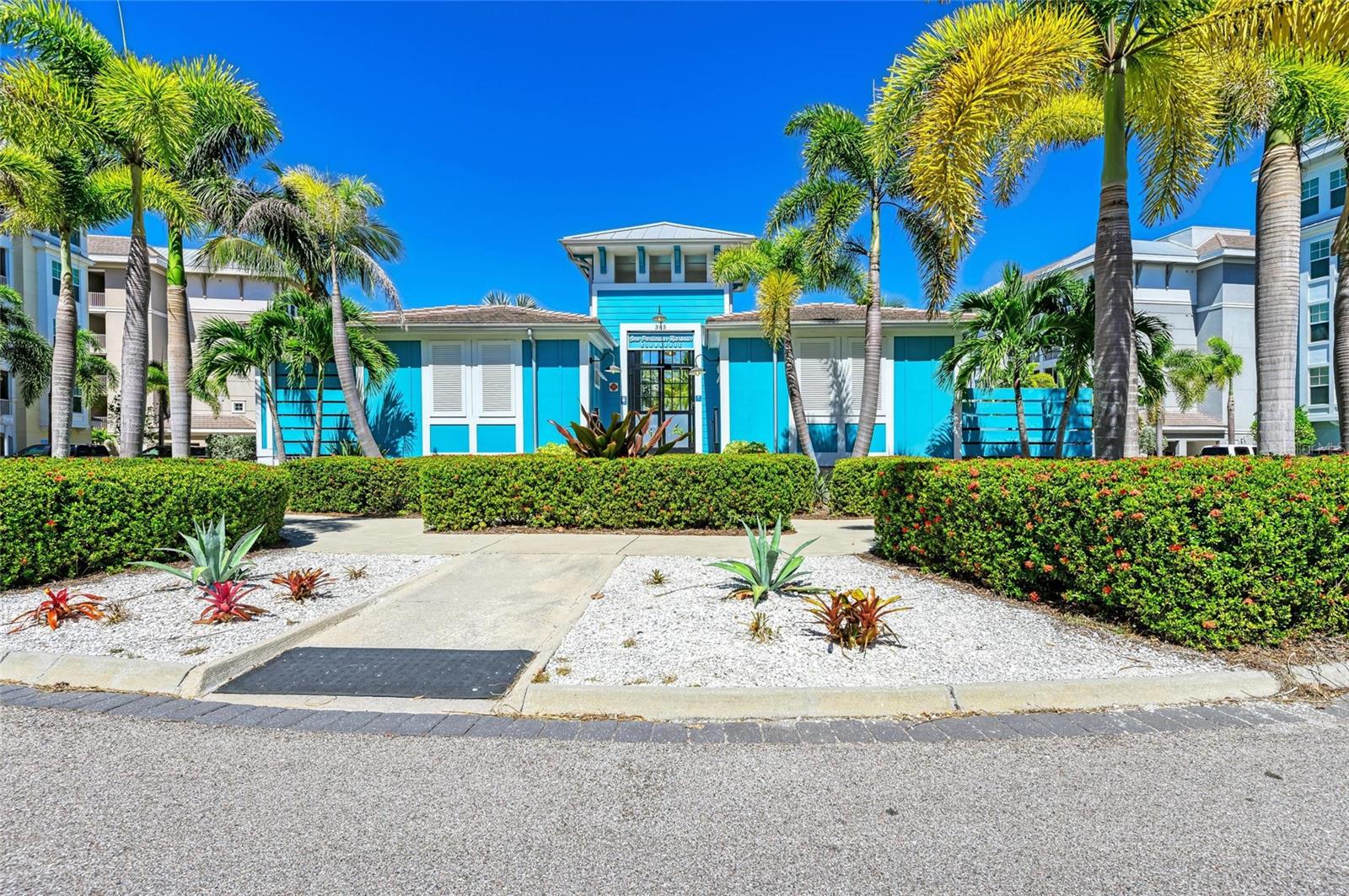 275 SAPPHIRE LAKE DR #101, BRADENTON, FL, 34209