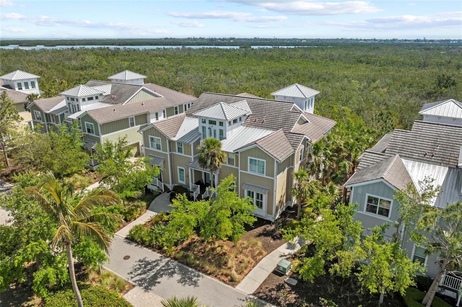 275 SAPPHIRE LAKE DR #101, BRADENTON, FL, 34209