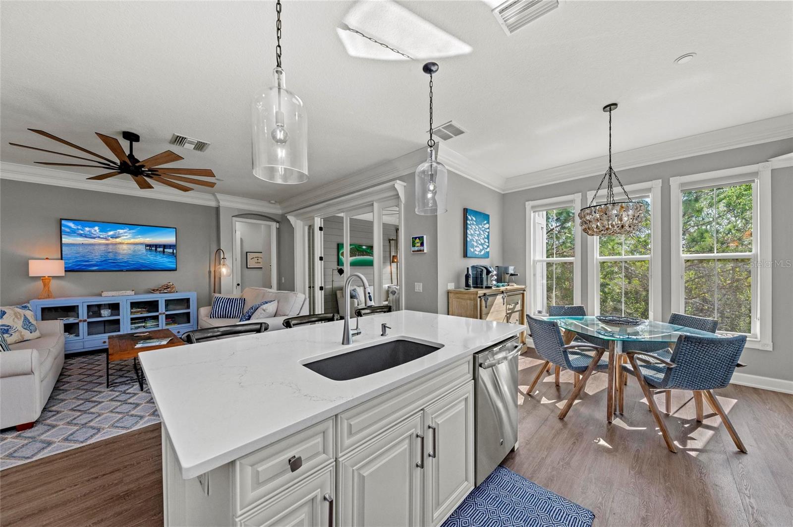 275 SAPPHIRE LAKE DR #101, BRADENTON, FL, 34209