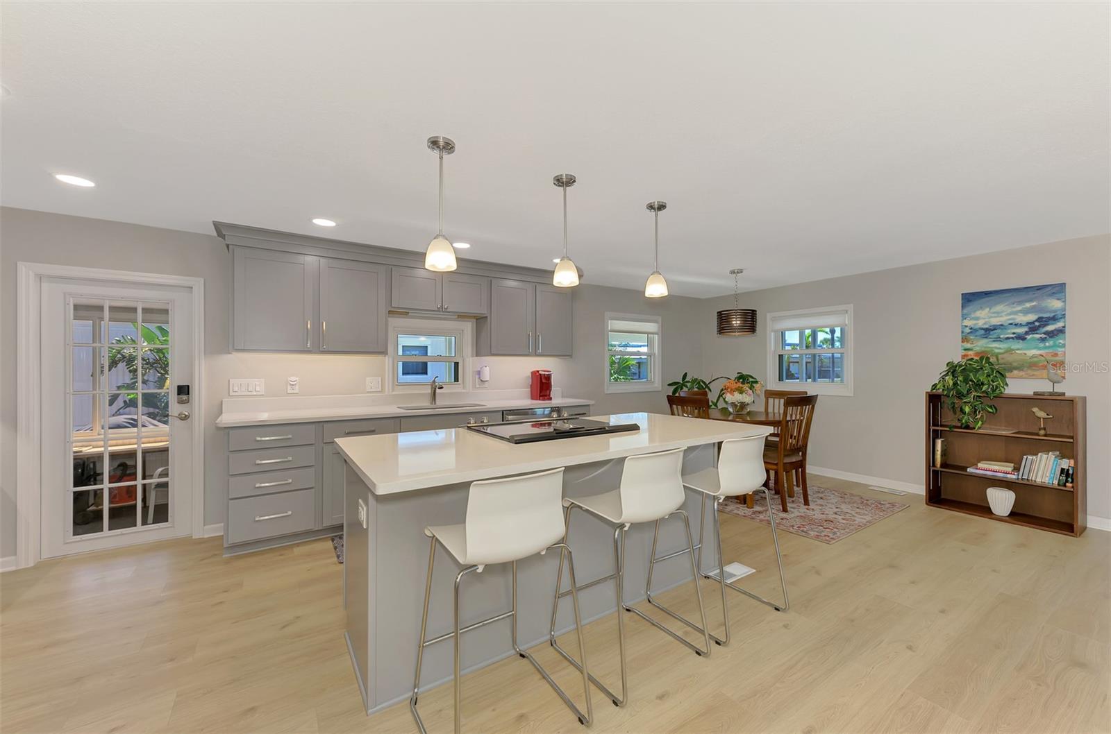 6 N MARINA PLZ, ENGLEWOOD, FL, 34223