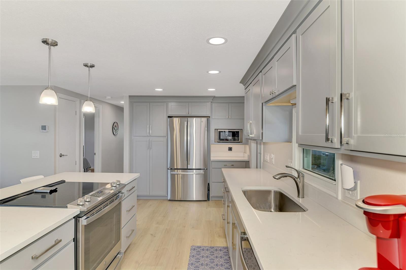 6 N MARINA PLZ, ENGLEWOOD, FL, 34223