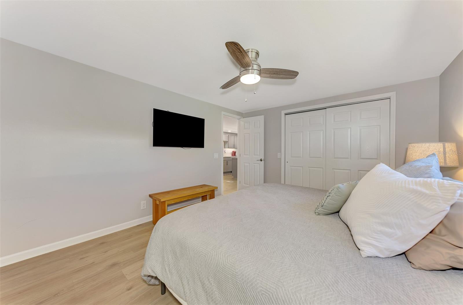 6 N MARINA PLZ, ENGLEWOOD, FL, 34223