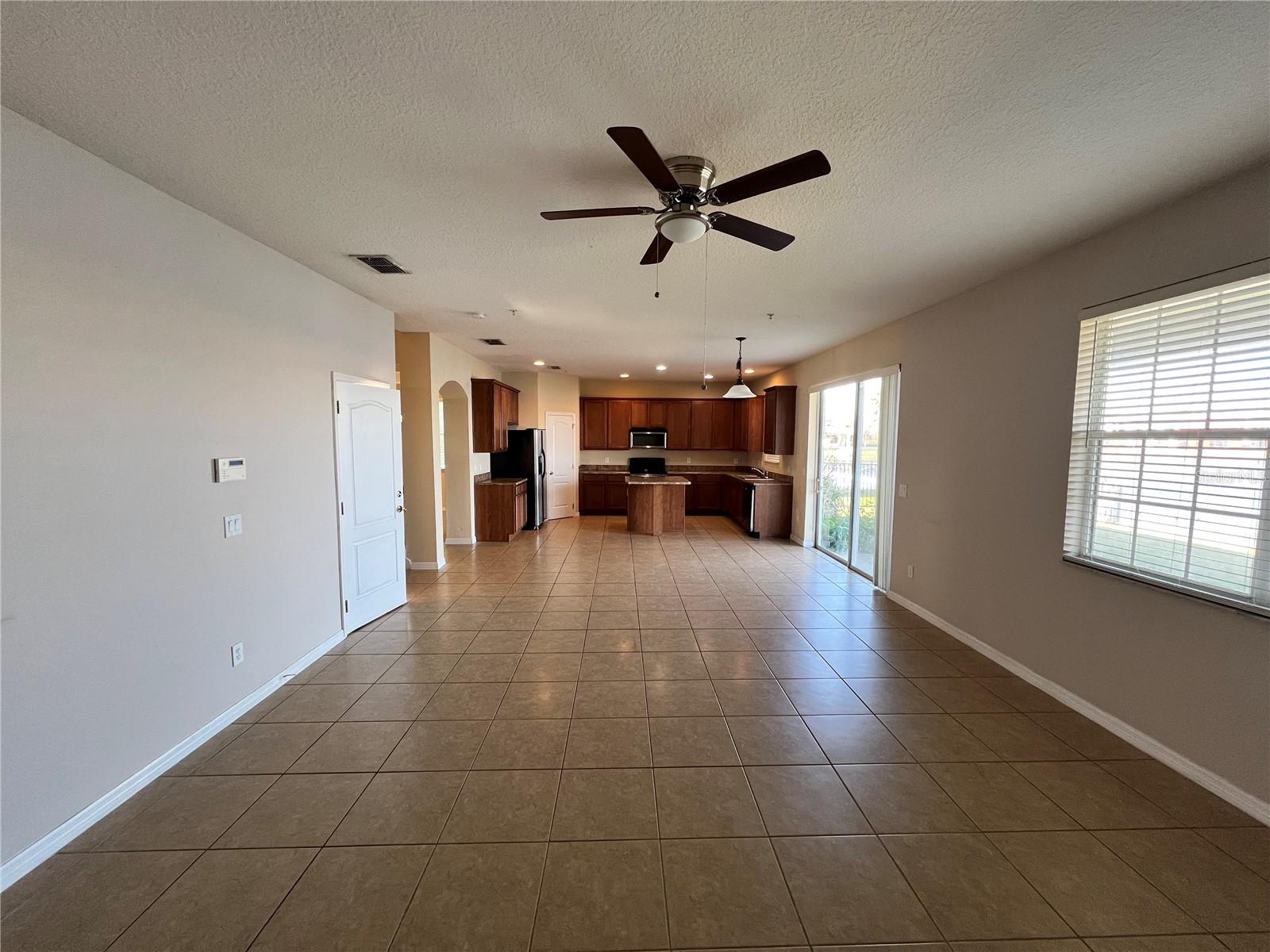 10065 LAKE DISTRICT LN, ORLANDO, FL, 32832