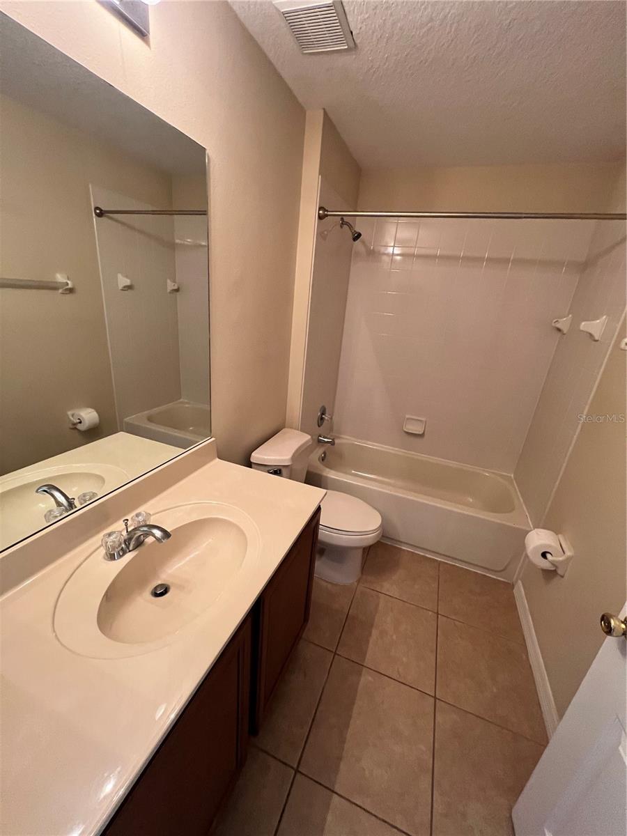 10065 LAKE DISTRICT LN, ORLANDO, FL, 32832
