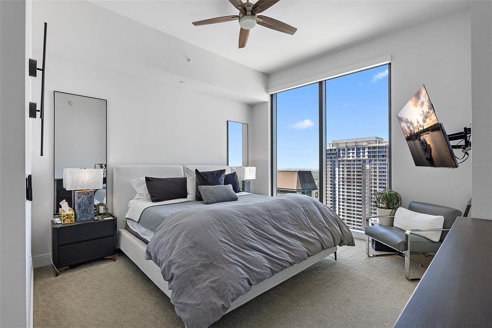 100 1ST AVE N #3907, ST PETERSBURG, FL, 33701