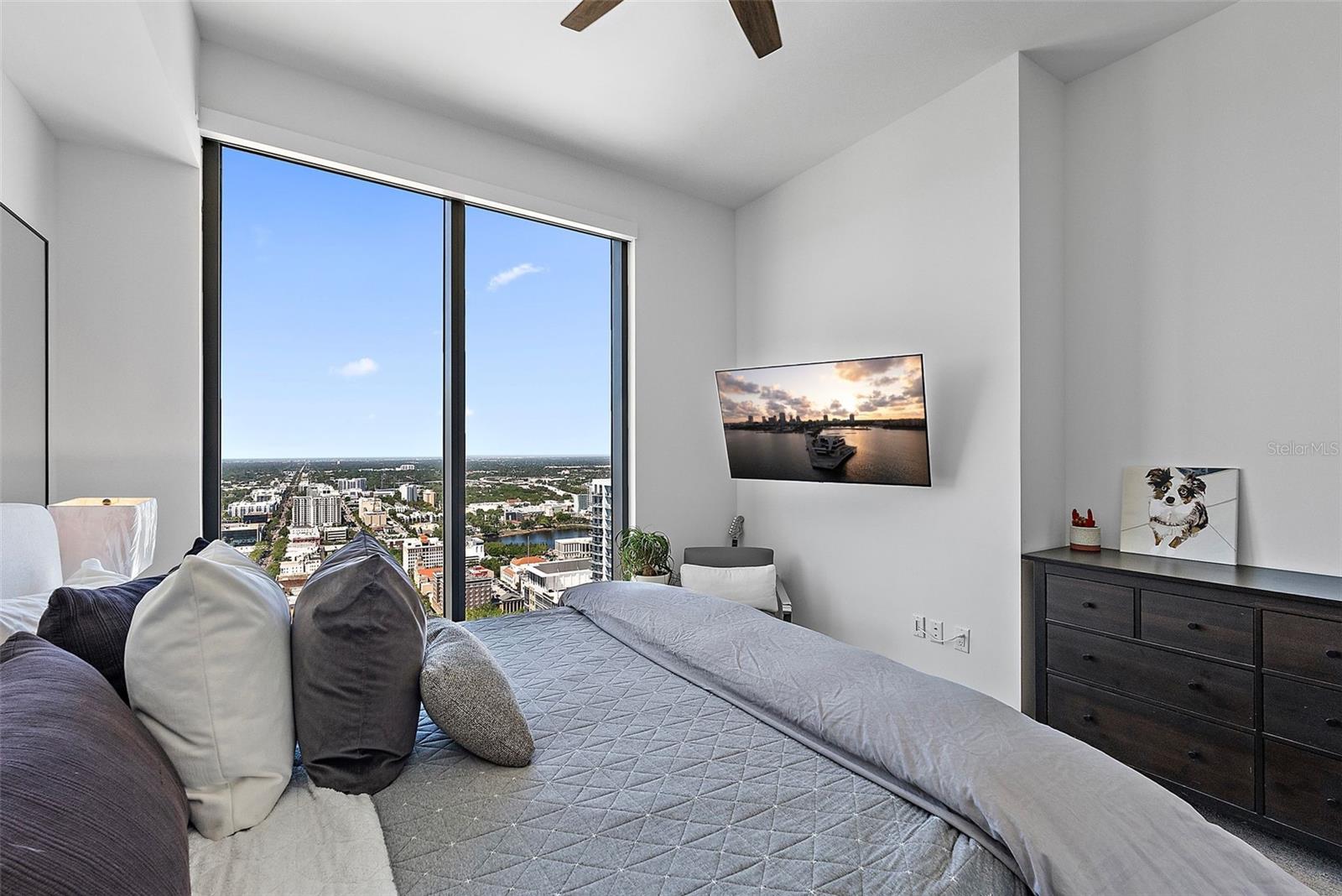 100 1ST AVE N #3907, ST PETERSBURG, FL, 33701
