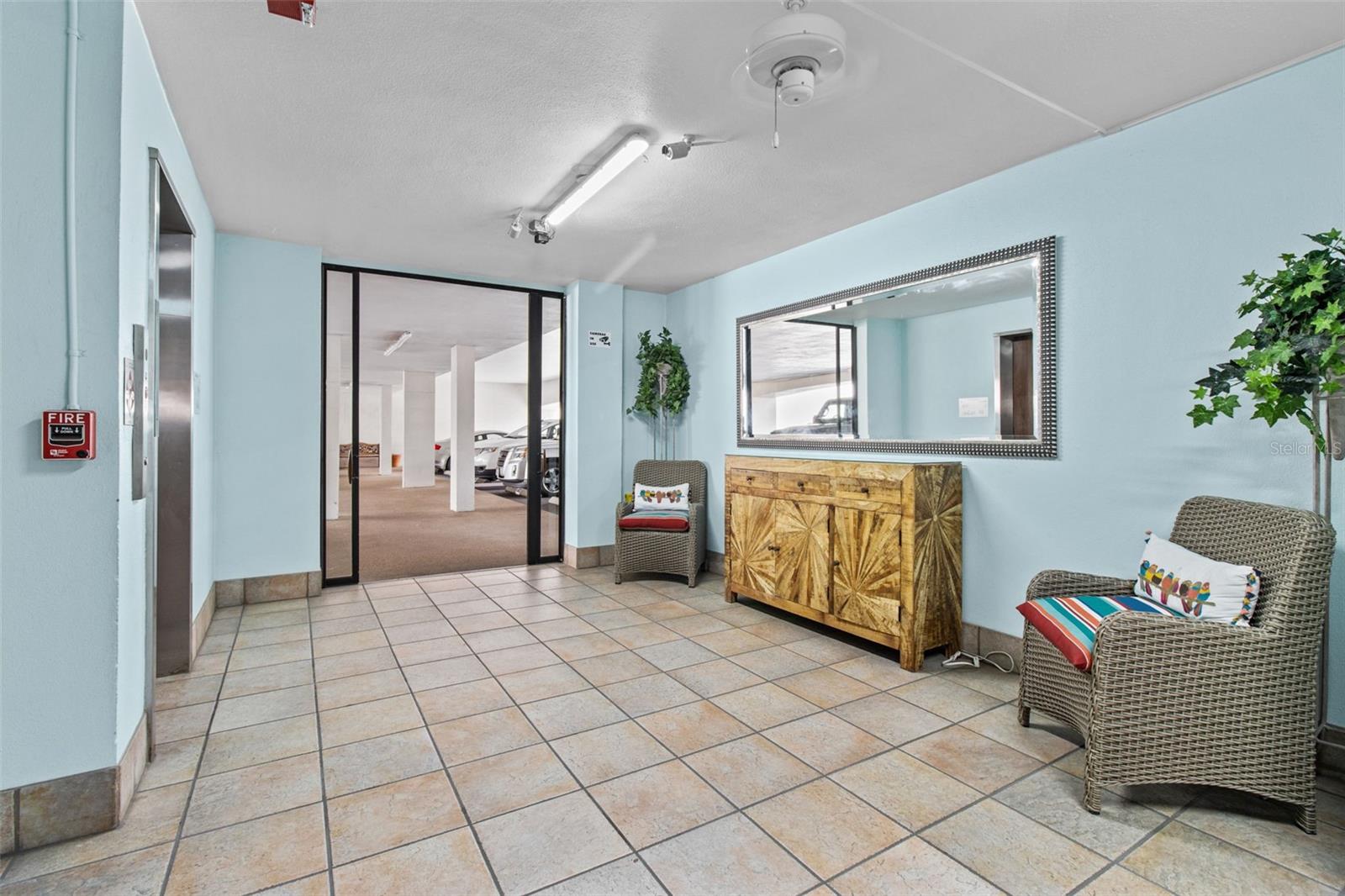 131 BLUFF VIEW DR #101, BELLEAIR BLUFFS, FL, 33770