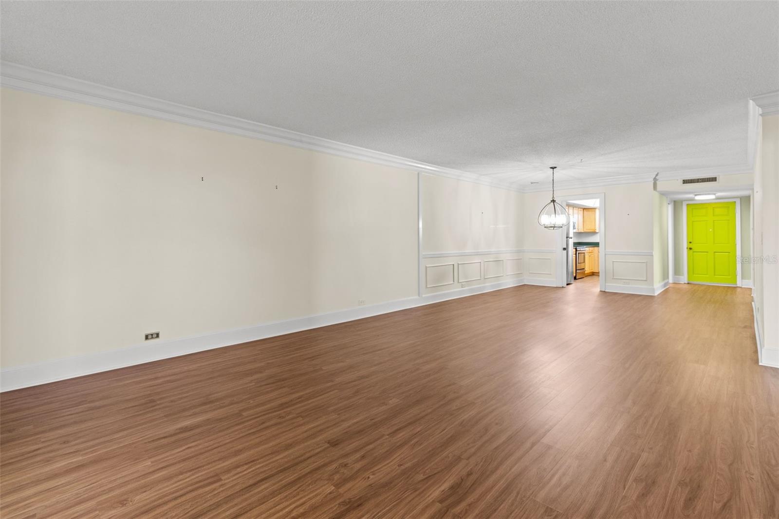 131 BLUFF VIEW DR #101, BELLEAIR BLUFFS, FL, 33770