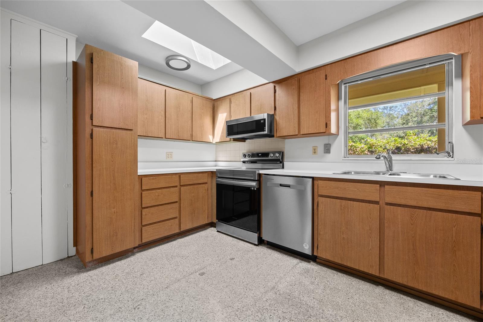 4037 NW 18TH PL, GAINESVILLE, FL, 32605
