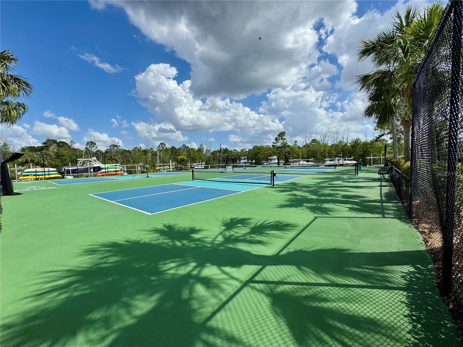 1795 FOUR MILE COVE PKWY #833, CAPE CORAL, FL, 33990