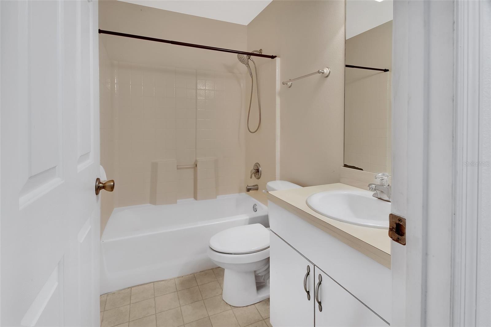 4600 S TOMOKA DR, DE LEON SPRINGS, FL, 32130