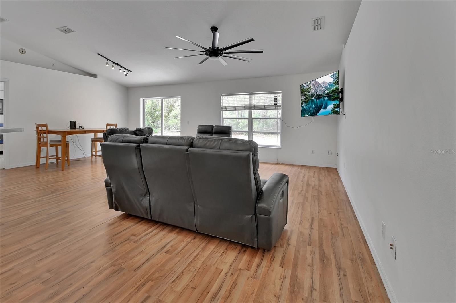 4600 S TOMOKA DR, DE LEON SPRINGS, FL, 32130