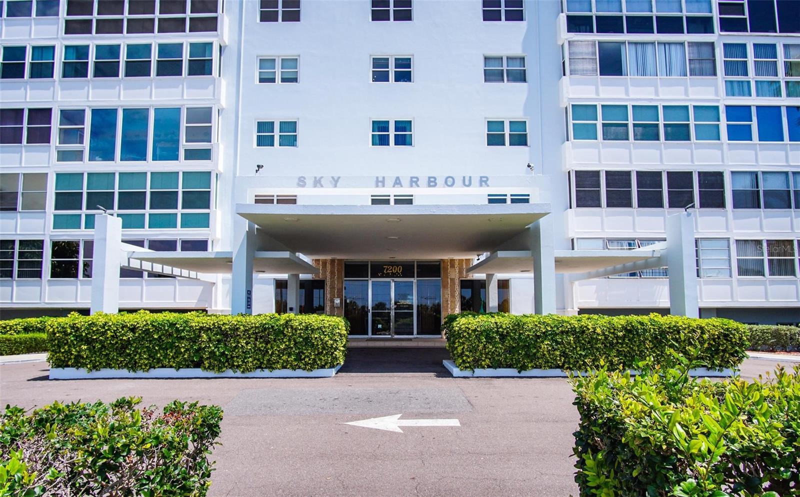 7200 SUNSHINE SKYWAY LN S #8G, ST PETERSBURG, FL, 33711