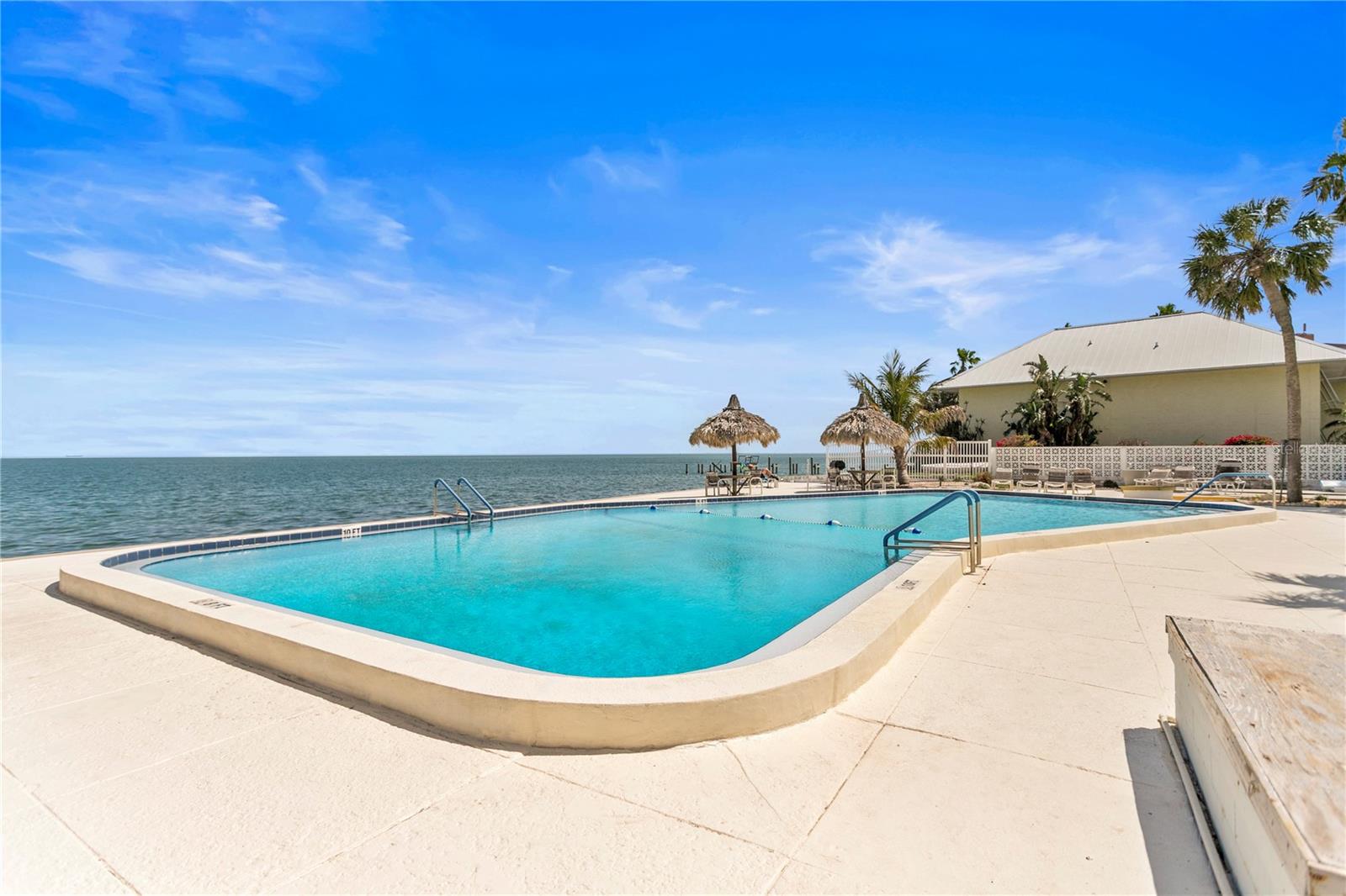 7200 SUNSHINE SKYWAY LN S #8G, ST PETERSBURG, FL, 33711
