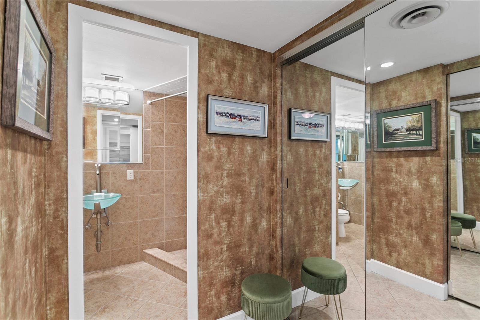 7200 SUNSHINE SKYWAY LN S #8G, ST PETERSBURG, FL, 33711