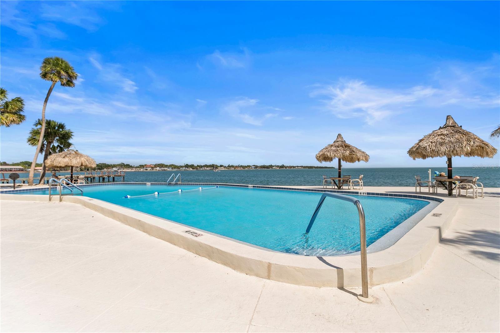7200 SUNSHINE SKYWAY LN S #8G, ST PETERSBURG, FL, 33711