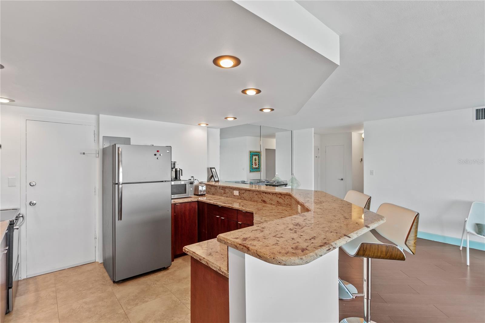 7200 SUNSHINE SKYWAY LN S #8G, ST PETERSBURG, FL, 33711