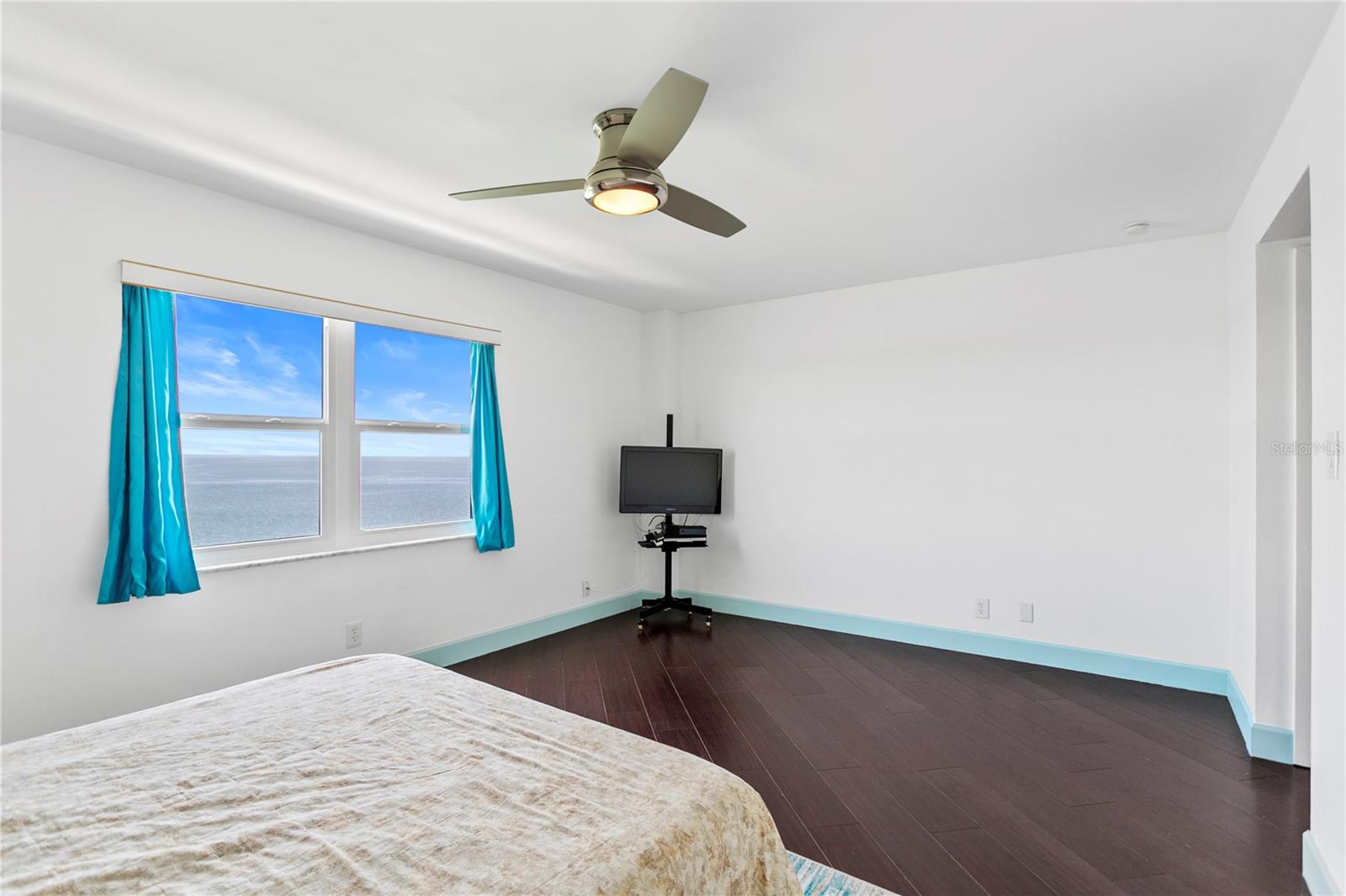 7200 SUNSHINE SKYWAY LN S #8G, ST PETERSBURG, FL, 33711