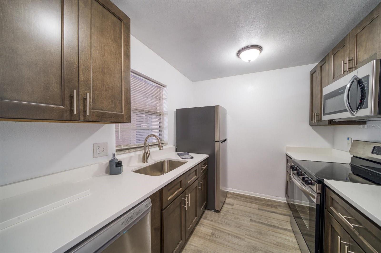 8693 BARDMOOR BLVD #205B, SEMINOLE, FL, 33777