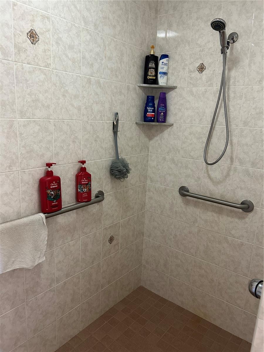 7652 E DERBY OAKS DR, FLORAL CITY, FL, 34436