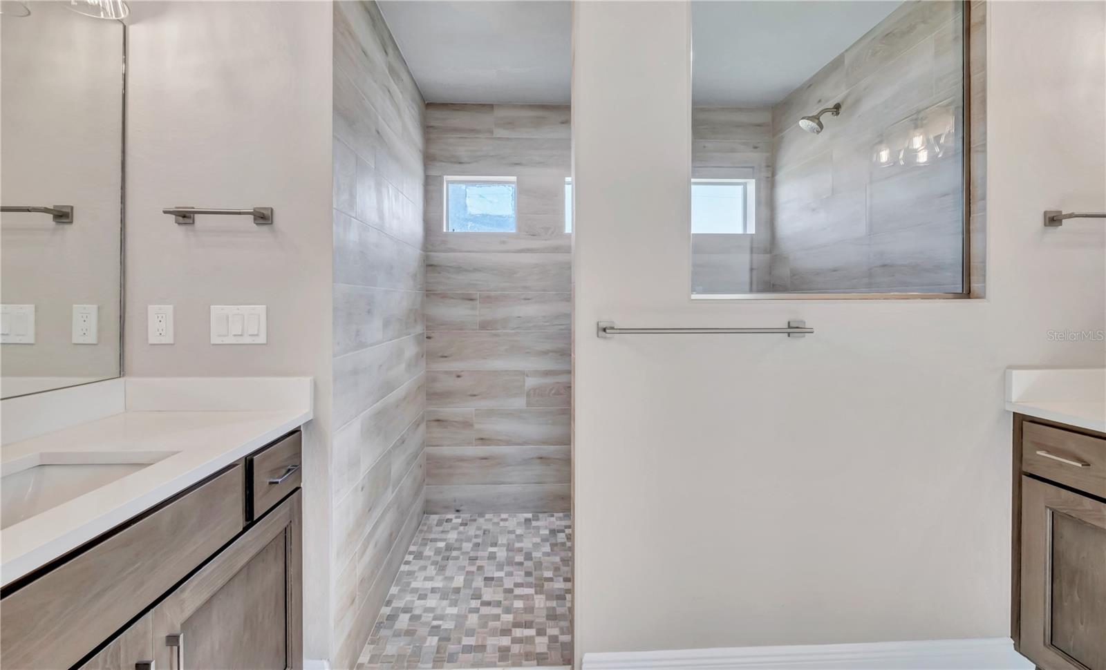 10071 SUNDAY DR, PORT CHARLOTTE, FL, 33981