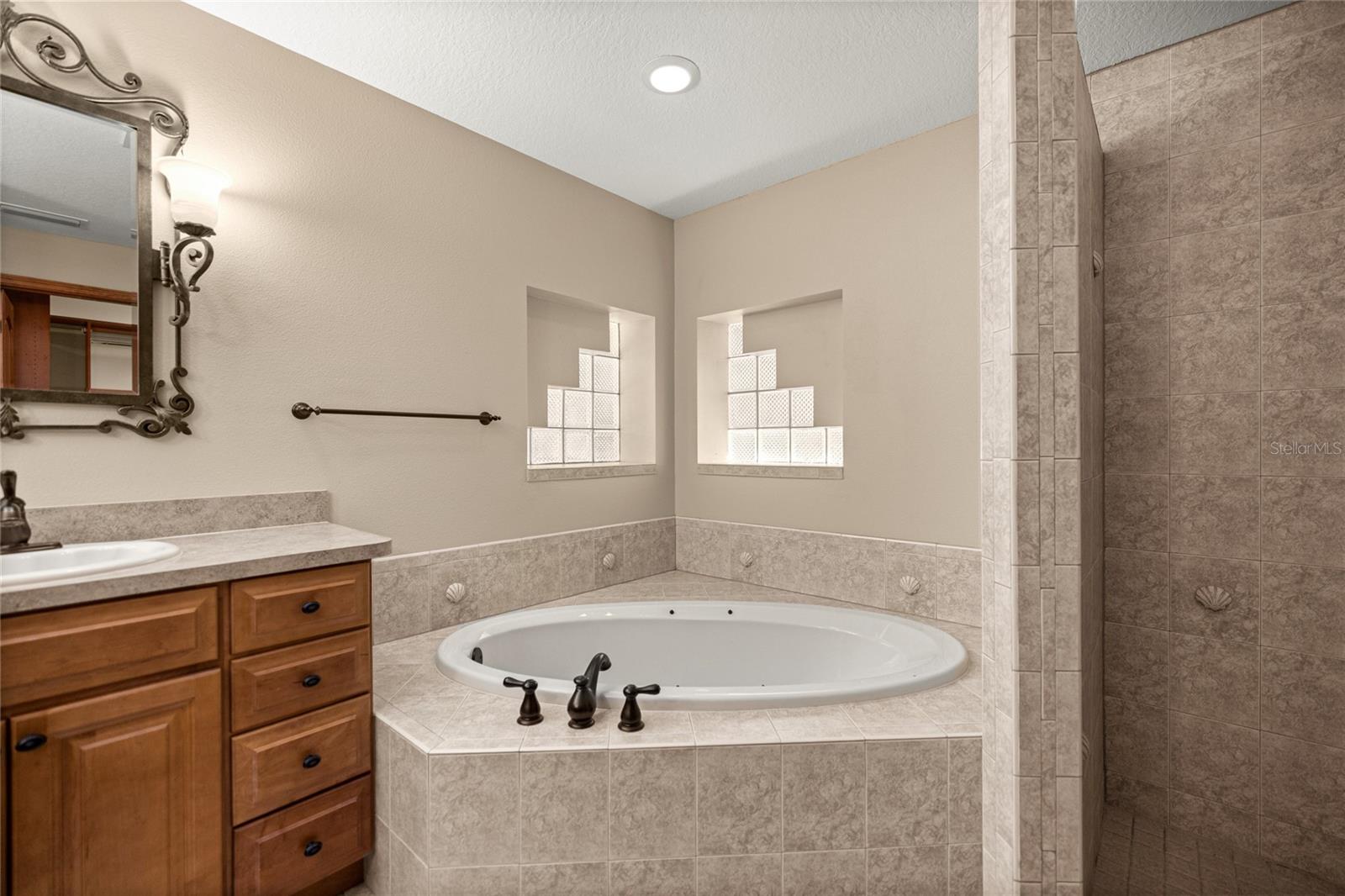 5889 NE 43RD LANE RD, SILVER SPRINGS, FL, 34488