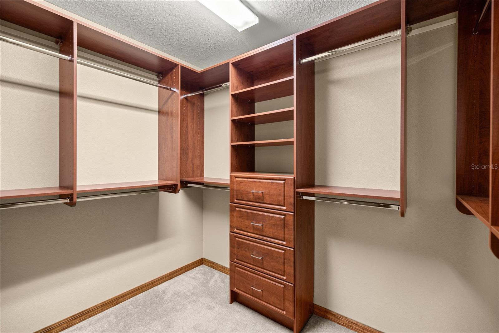 5889 NE 43RD LANE RD, SILVER SPRINGS, FL, 34488