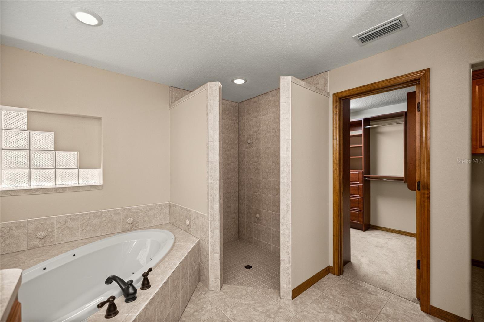 5889 NE 43RD LANE RD, SILVER SPRINGS, FL, 34488