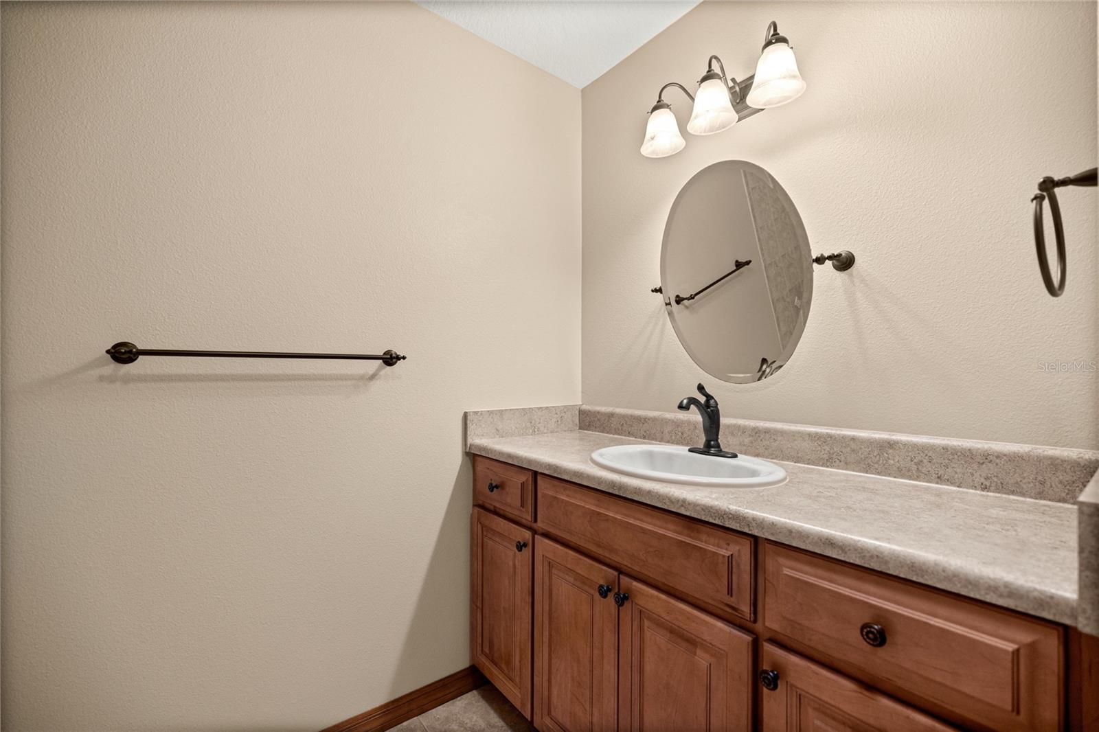 5889 NE 43RD LANE RD, SILVER SPRINGS, FL, 34488