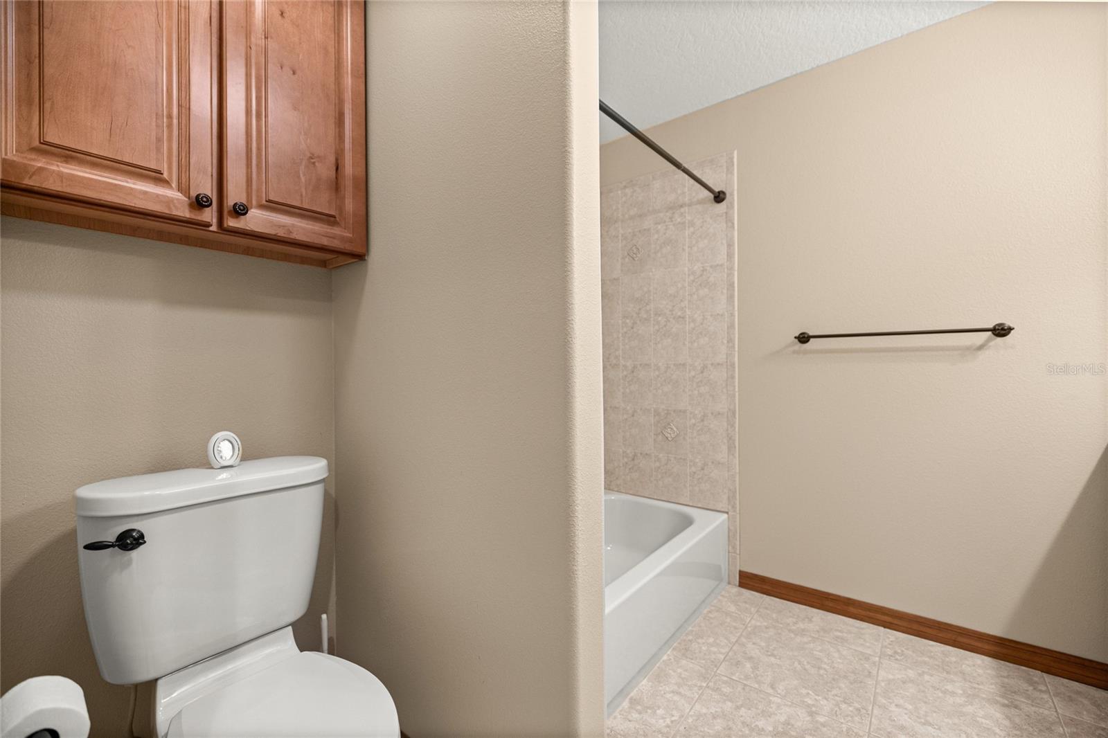 5889 NE 43RD LANE RD, SILVER SPRINGS, FL, 34488