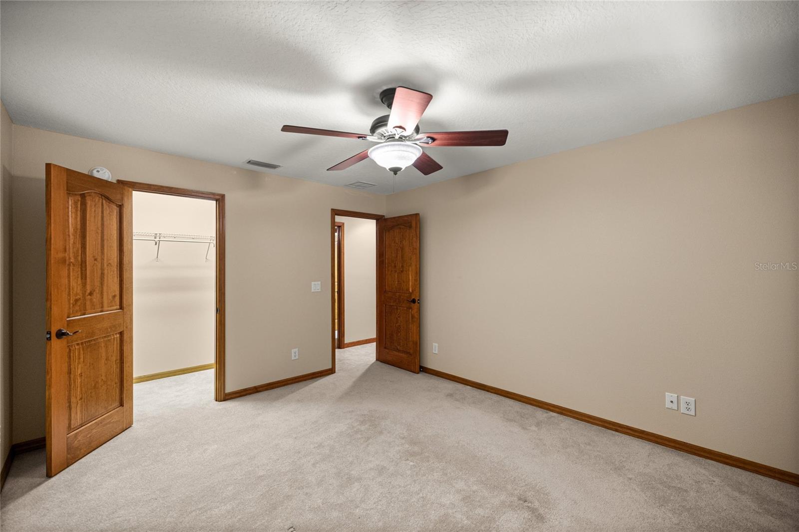 5889 NE 43RD LANE RD, SILVER SPRINGS, FL, 34488