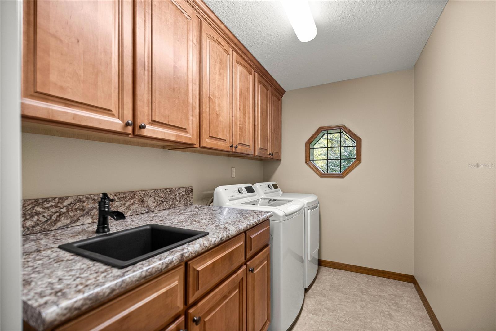 5889 NE 43RD LANE RD, SILVER SPRINGS, FL, 34488