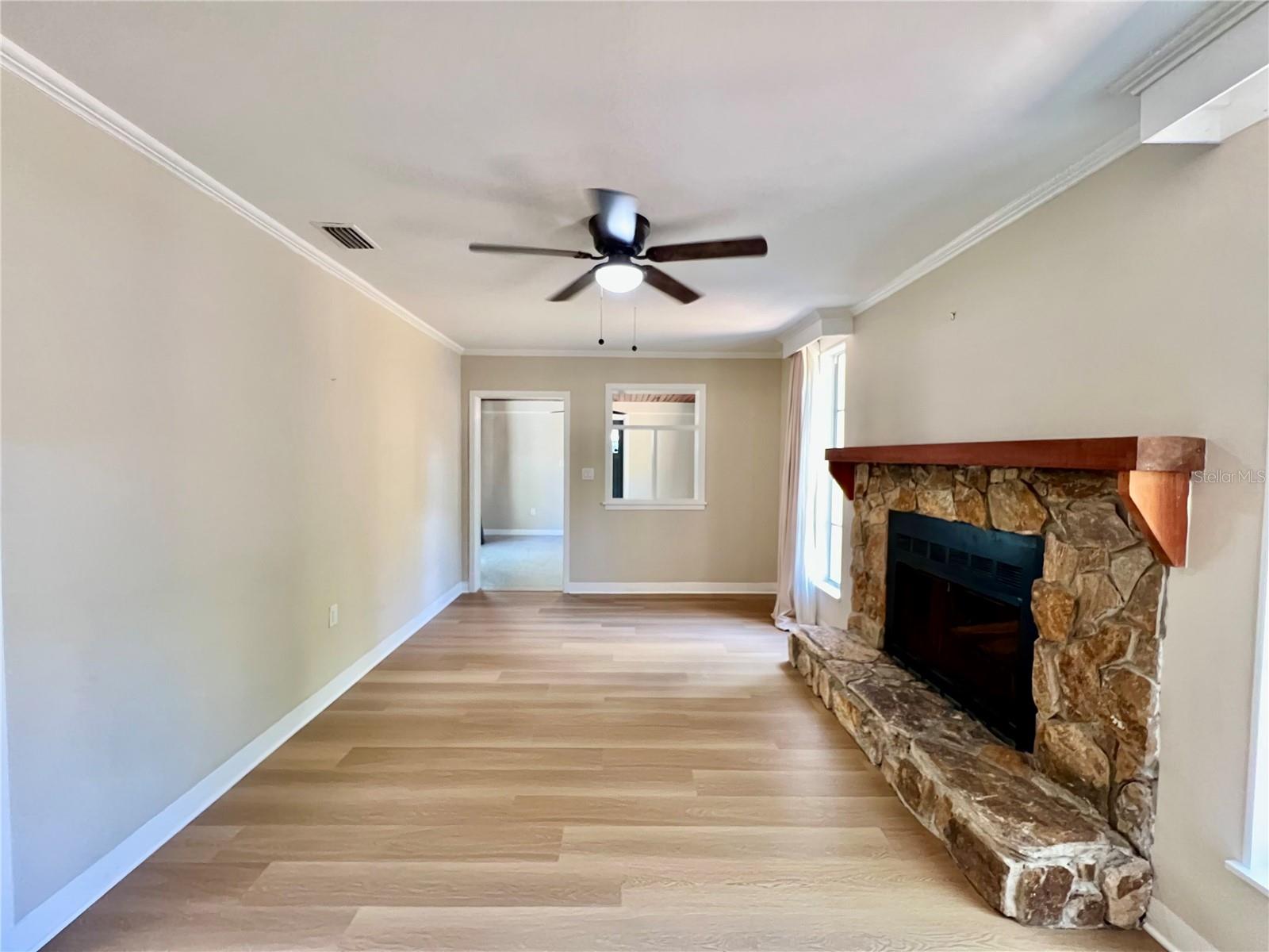 1208 E HANNA AVE, TAMPA, FL, 33604