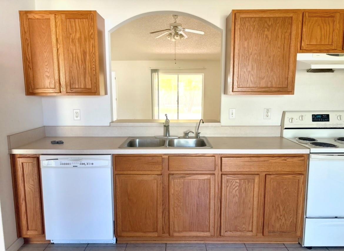 22 PINE GROVE DR, PALM COAST, FL, 32164