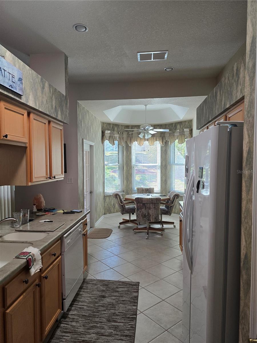 5008 SAWGRASS LAKE CIR, LEESBURG, FL, 34748